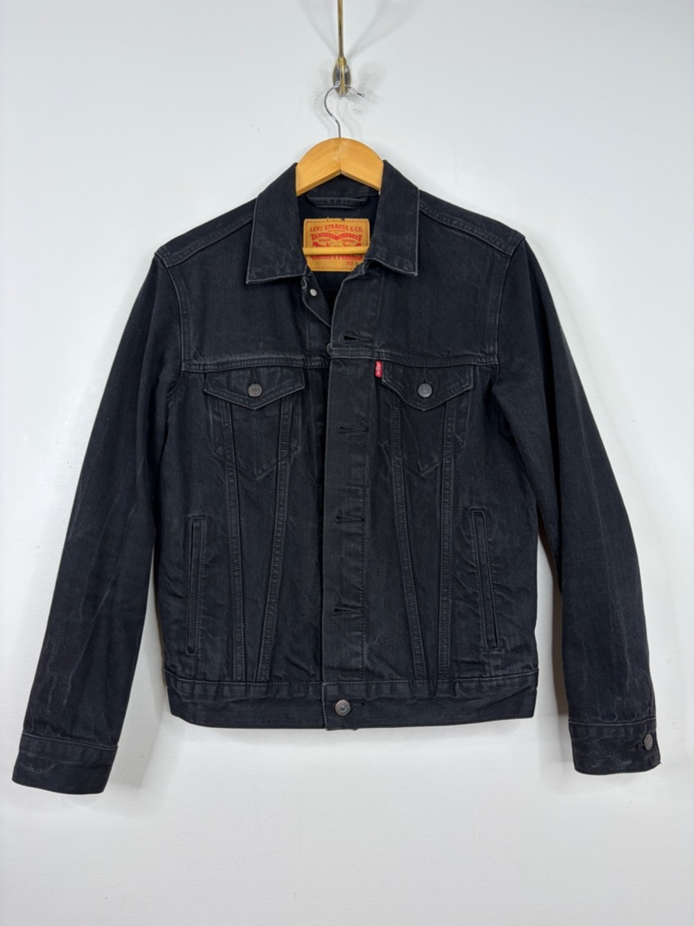 Levi's Trucker Jacket Mens Small Black Cotton Denim Classic Americana Streetwear